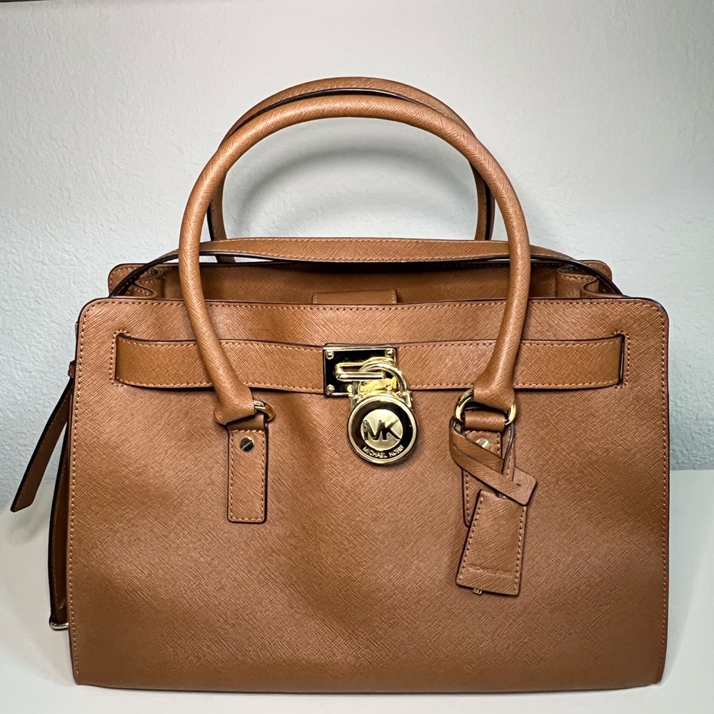 MICHAEL MICHAEL KORS
Hamilton Saffiano Leather Medium Satchel